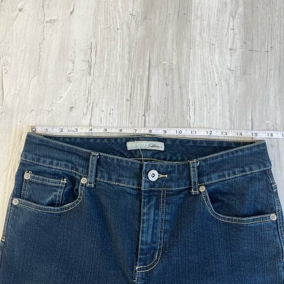 Chico's Platinum Dark Wash Bootcut Pocket Design Stretchy Comfy Cotton Jeans - Picture 5 of 10